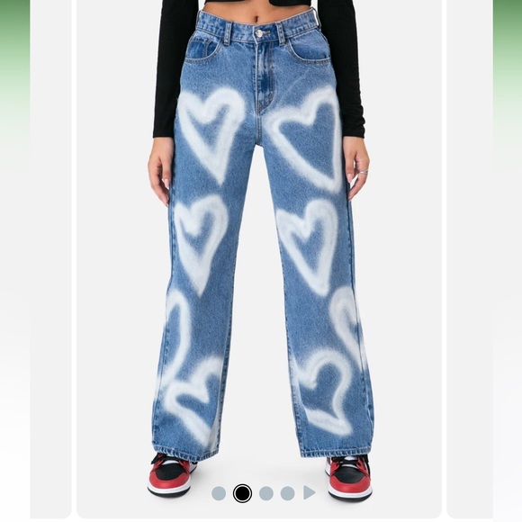 Adika Heart shaped pants - Picture 5 of 5